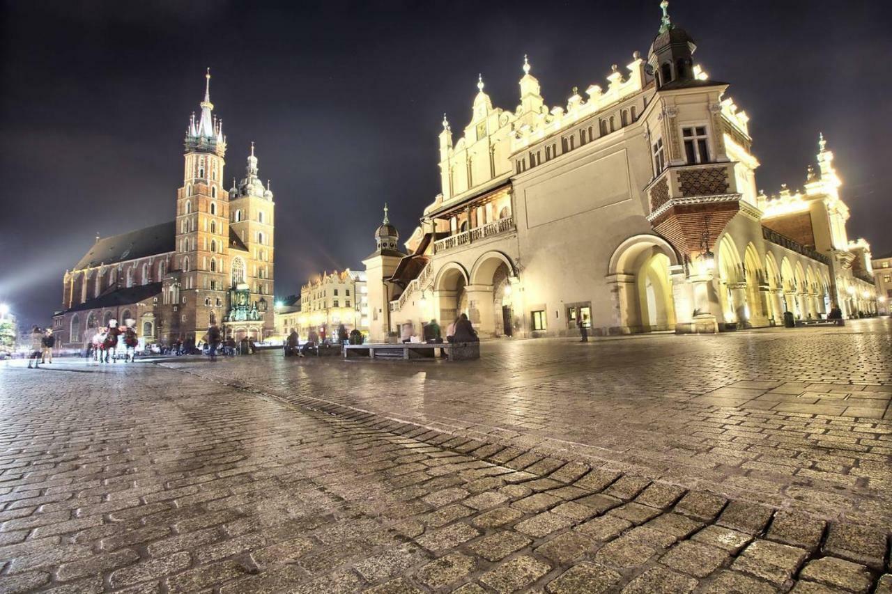 Luxury Retro Apartment, City Center, Wifi Krakow Luaran gambar