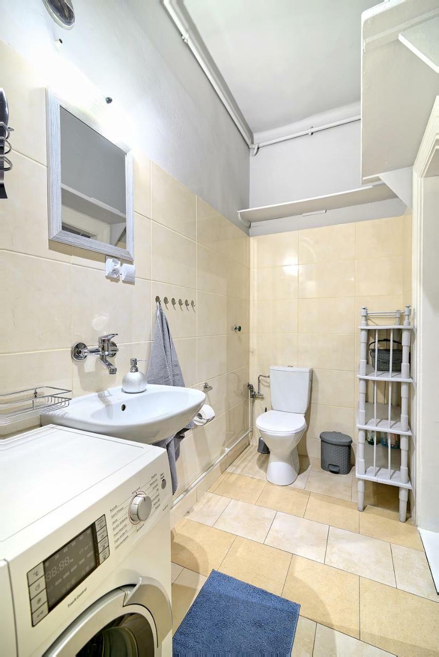 Luxury Retro Apartment, City Center, Wifi Krakow Luaran gambar