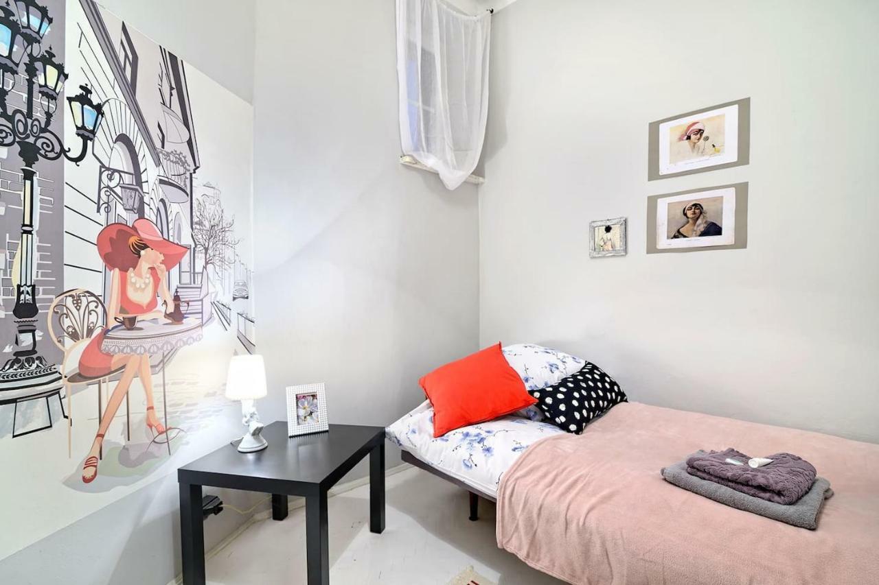 Luxury Retro Apartment, City Center, Wifi Krakow Luaran gambar