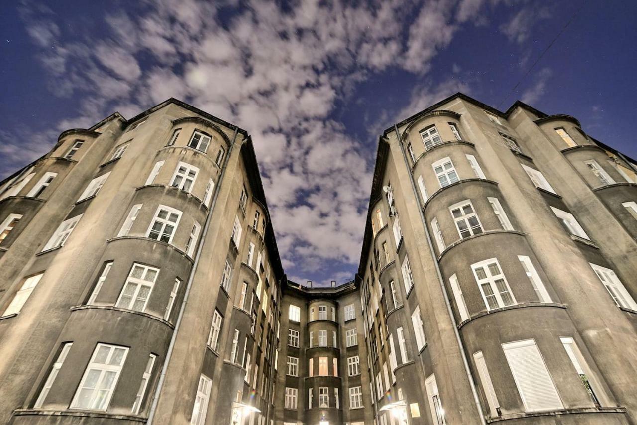 Luxury Retro Apartment, City Center, Wifi Krakow Luaran gambar