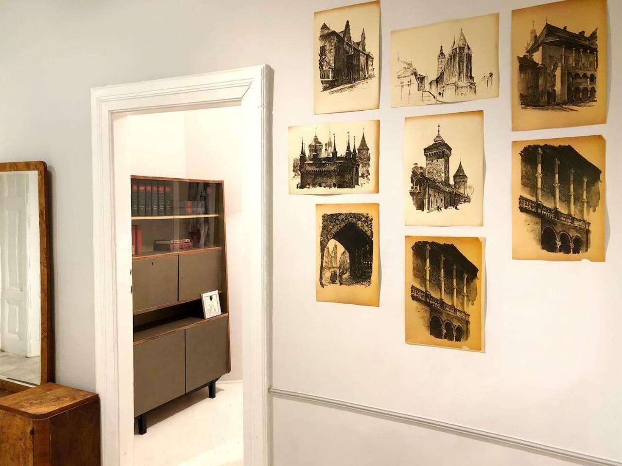 Luxury Retro Apartment, City Center, Wifi Krakow Luaran gambar